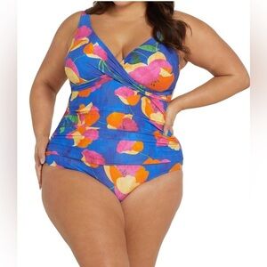 ARTESANDS au contraire
NWT delacroix one piece - plus in blue